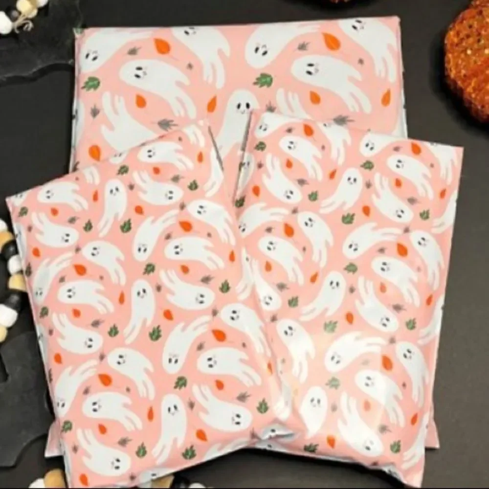 Poly mailers